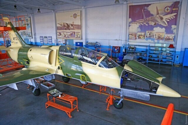 Одесский авиационный завод ремонтирует 10 учебно-боевых самолетов L-39ZA ВВС Уганды