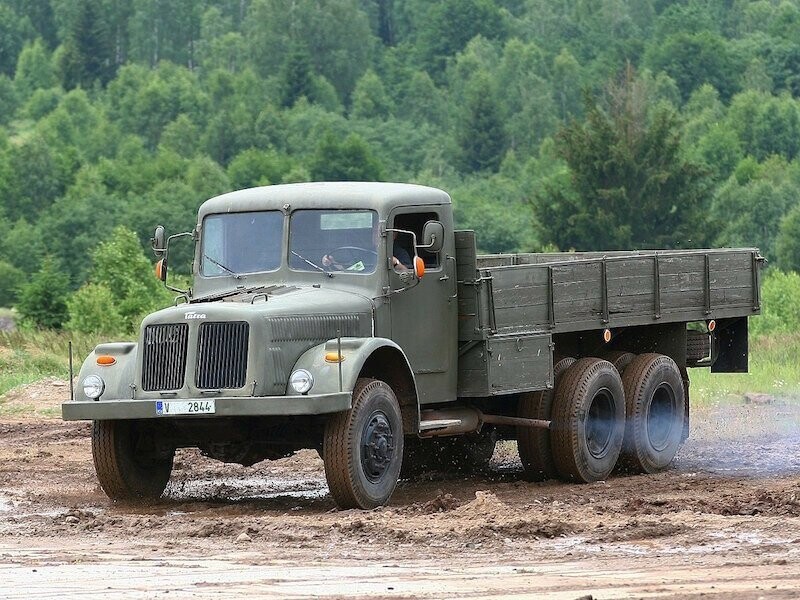 Tatra 111 
