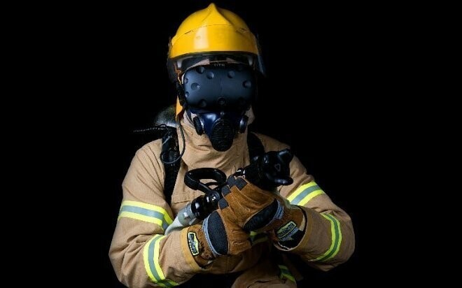 В 2018 году для пожарных также создали новый реалистичный VR-тренажер «FLAIM Trainer».
