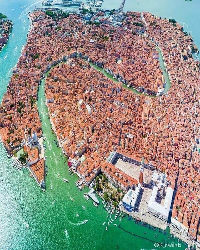 Так выглядит Венеция с высоты птичьего полета.
