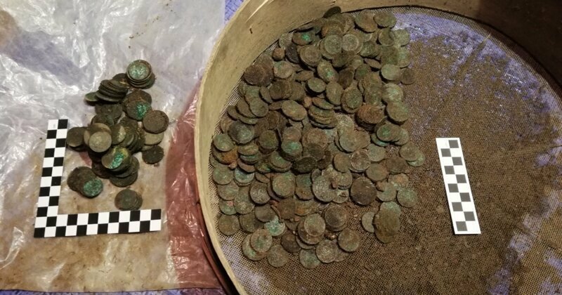 10 000 старинных монет обнаружили на строительной площадке