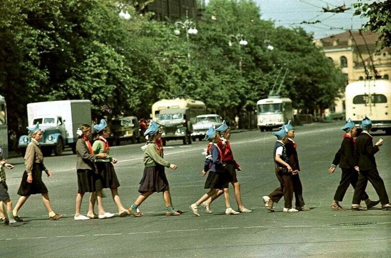 Пионеры на Крещатике, Киев, 1960-е
