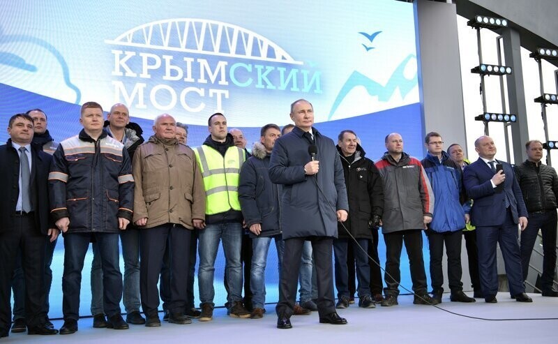 Так пишется история: сегодня открылось пассажирское ж\д сообщение по Крымскому мосту