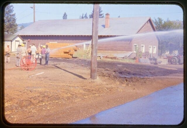 Община канадских духоборов в конце 50-х: яркие слайды Kodachrome