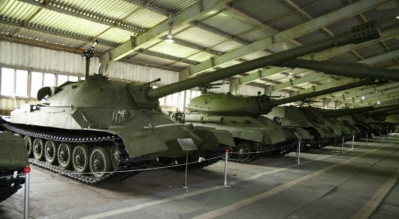 Тяжёлый и грациозный танк ИС-7