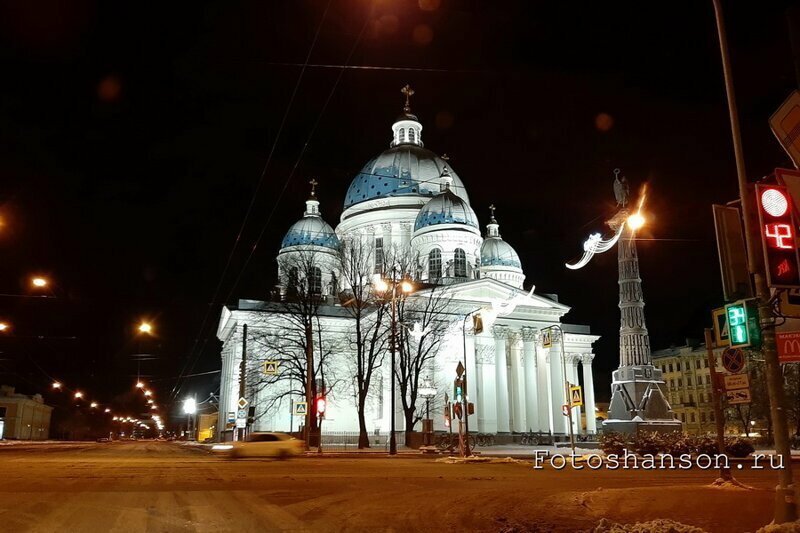Бродя по ночному Санкт-Петербургу