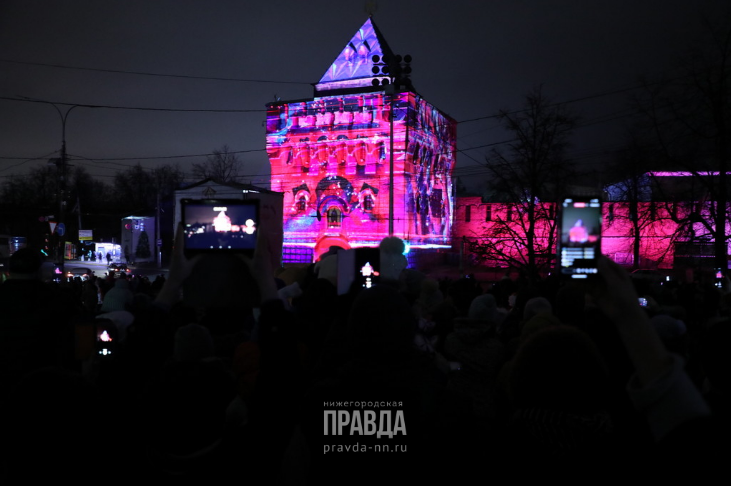 В Нижнем Новгороде запустили подсветку Кремля к юбилею города. Это точно стоит видеть!