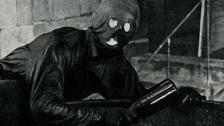 В самом первом фильме Фантомас выглядел так, 1913 г.