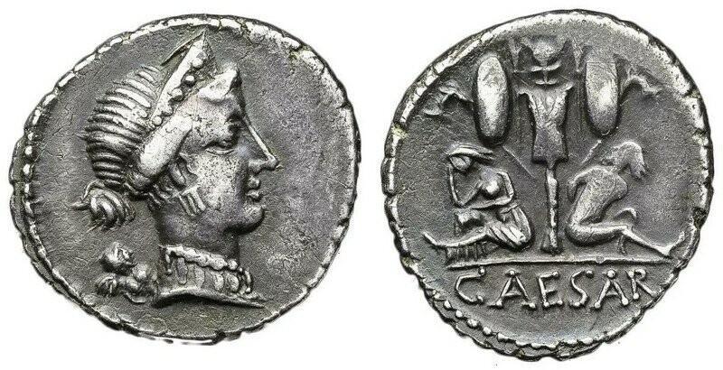  Первым человеком, чье имя было помещено на монету, был Юлий Цезарь