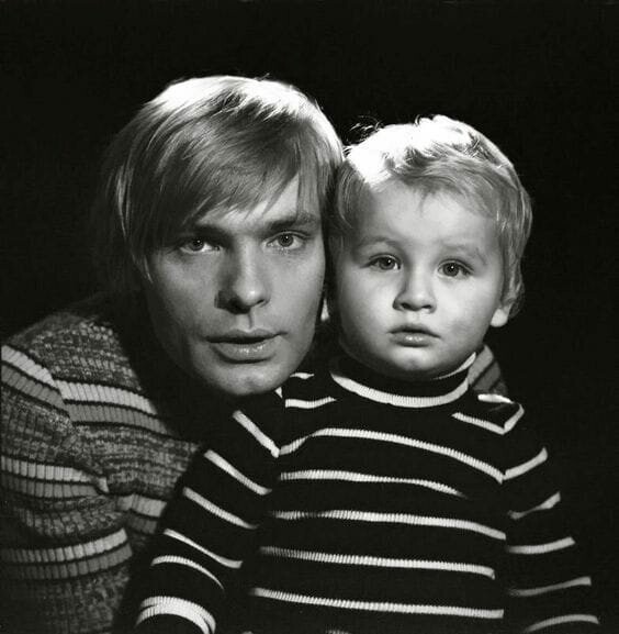 Олег Видов с сыном Алешей.