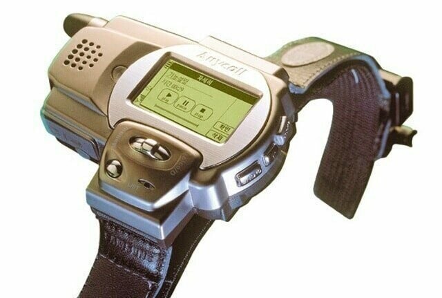 Первые в истории часы-телефон Samsung SPH-WP10, 1999 год 