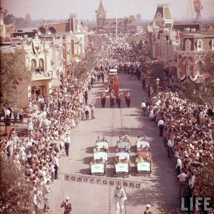 Диснейленд в день открытия. 1955 год. 