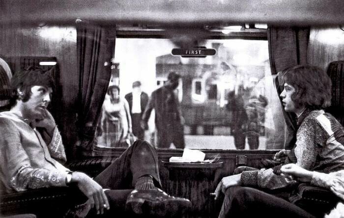 Пол Маккартни и Мик Джаггер. 1967 год. 