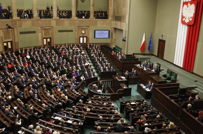 Сейм Польши уравнял ответственность Германии и СССР за начало войны