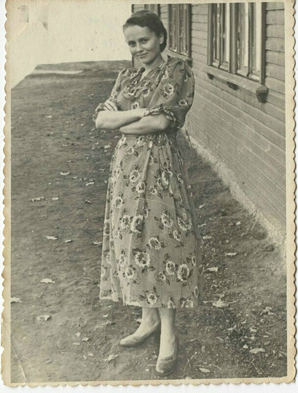 Катя Неизвестный автор, 1957 год