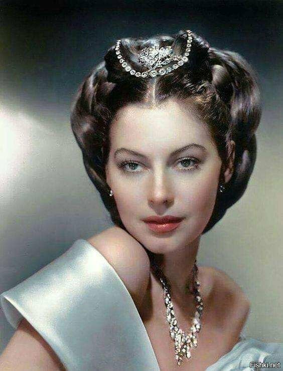 Прекрасная Ава Гарднер - одна из самых красивых актрис XX века