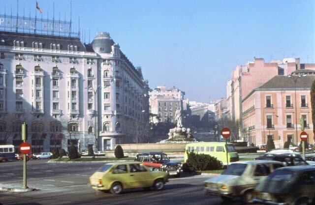 Палос де ла Фронтера, Мадрид, 1977