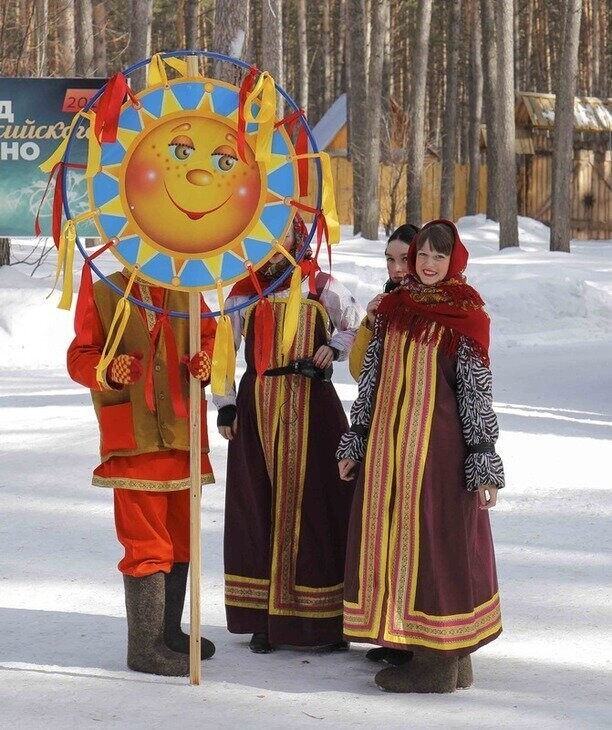 В народном стиле