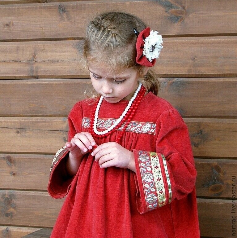 Дети в русской народной одежде