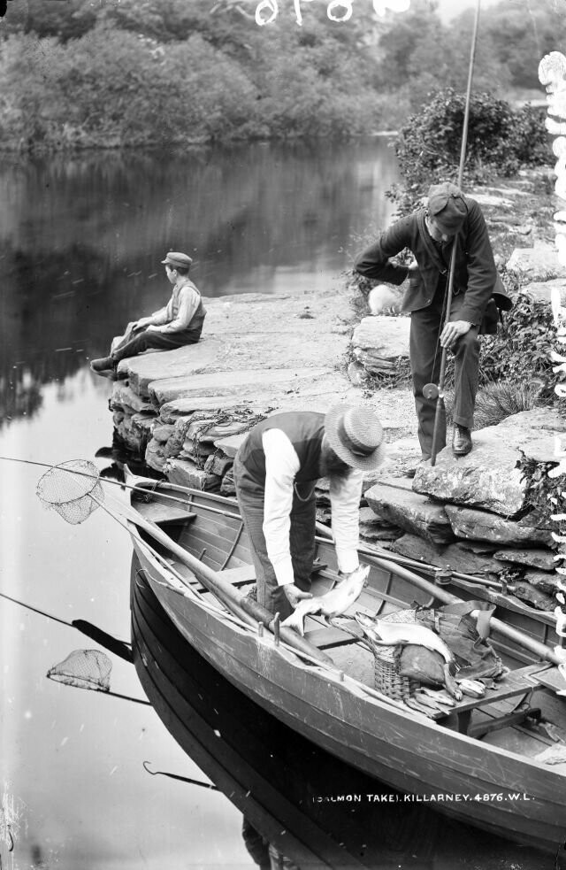 Рыбаки в графстве Керри, около 1895 года