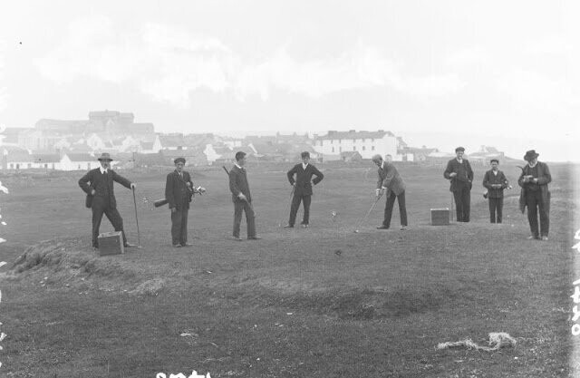 Игроки в гольф, графство Клэр, около 1897 года