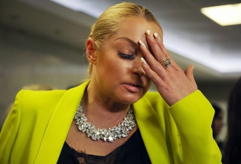 «На свою рожу посмотрите!». Артистка психанула на фанатов