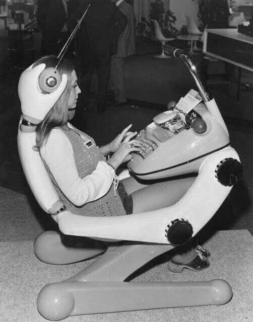 Машинистка будущего (1970-е) 