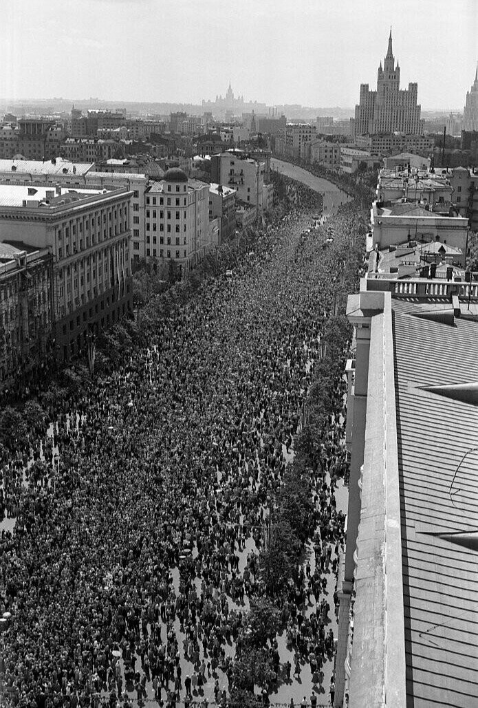 VI Всемирный фестиваль молодёжи и студентов в Москве. 1957 год