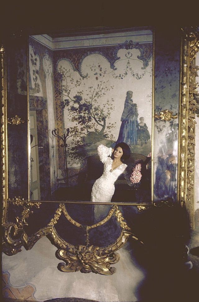 Софи Лорен на римской вилле в 1964 году