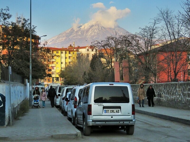 Арарат. В поисках Ноева ковчега