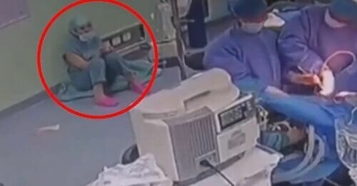 Медсестра упала в обморок во время операции