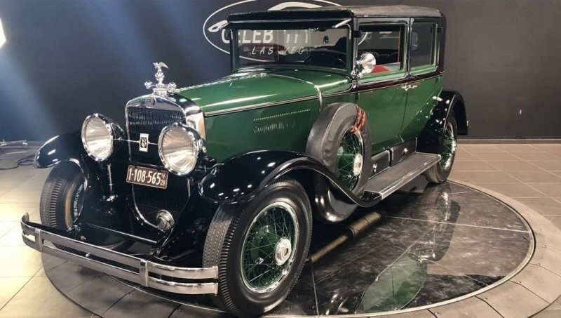 Пуленепробиваемый Cadillac 1928 года, когда-то принадлежавший Аль Капоне, выставлен на продажу