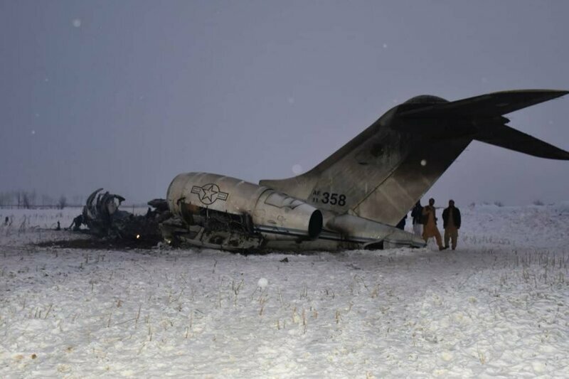Сбитый самолет в Афганистане 