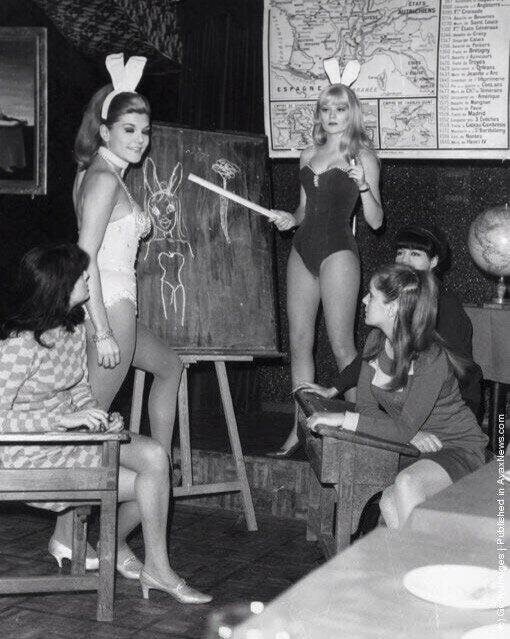 Учебный класс для потенциальных зайчиков Playboy, 1965 г.