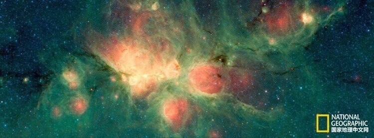 Туманность Кошачья лапа в созвездии Скорпиона (от 4,2 до 5,5 тысячи световых лет от Земли)