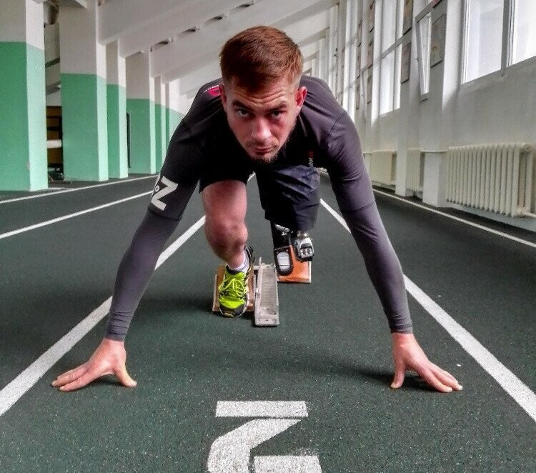 Парень из Курска потерял ногу и стал профессиональным спортсменом