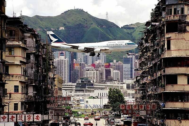 8. Аэропорт Кайтак, Гонконг.