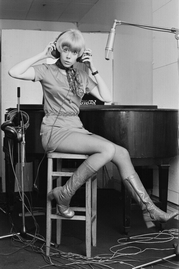 17 февраля 1970 года. Британская певица Барбара Раскин.
