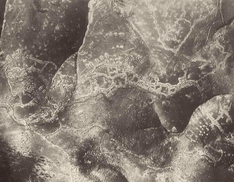 Линии австро-венгерских траншей на Пьяве (итальянский фронт), аэрофотоснимок, сделанный с самолета, WW1, 1918