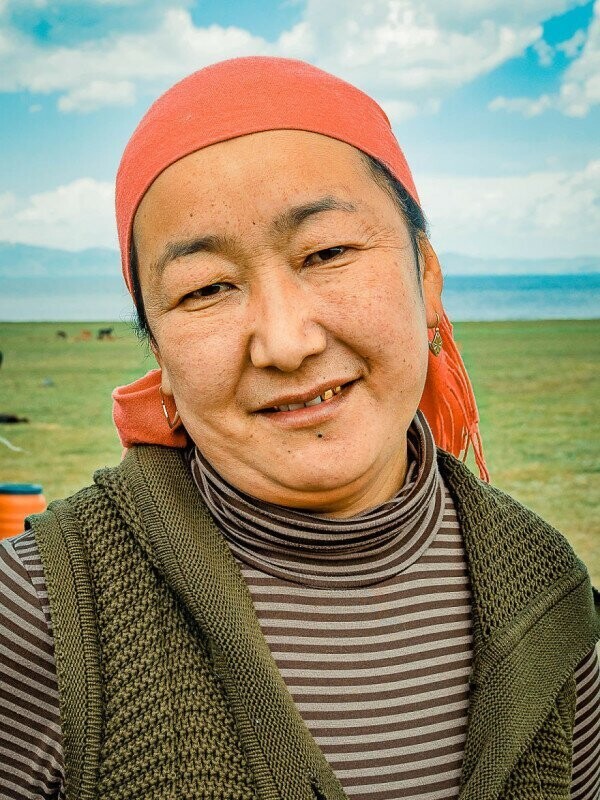 Искренняя улыбка и пронзительный взгляд жителей Кыргызстана в объективе ливанского фотографа