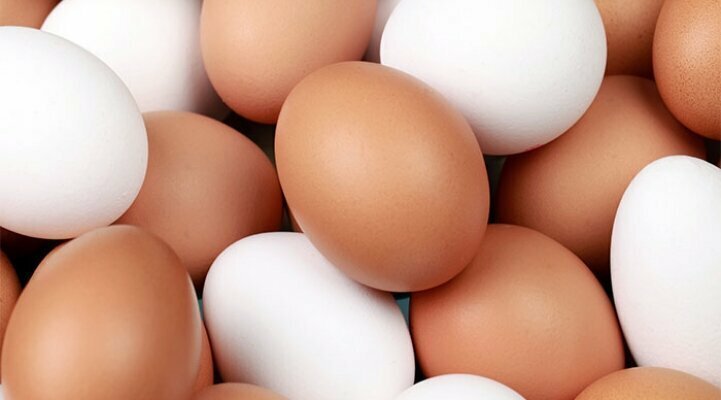 1. Белые яйца одинаково полезны, как и коричневые