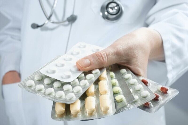 Причины введения рецептурной продажи антибиотиков