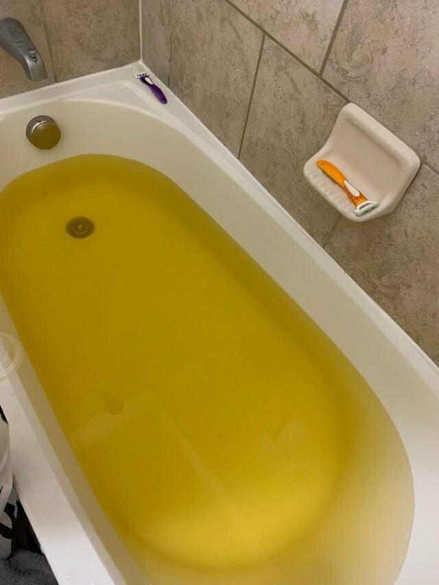 26. Больше бомбочку для ванны желтого цвета я не покупаю