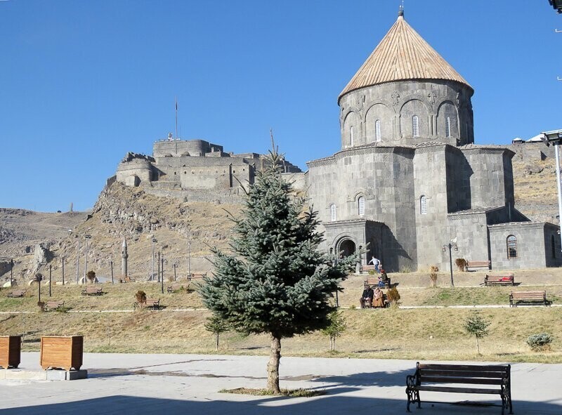 Христианский Тибет. Армения реальная и Великая