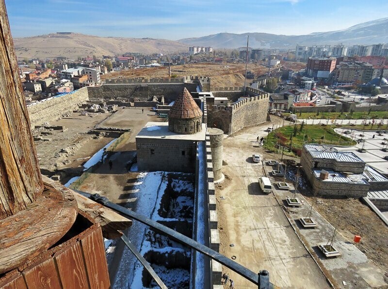 Христианский Тибет. Армения реальная и Великая