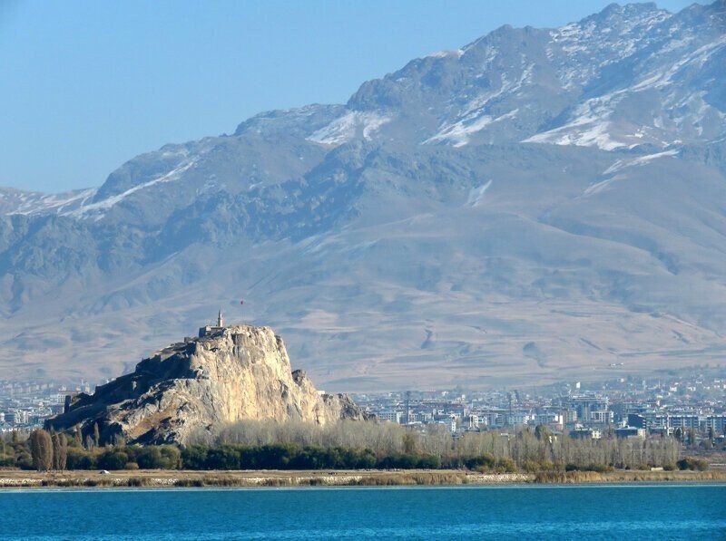 Христианский Тибет. Армения реальная и Великая