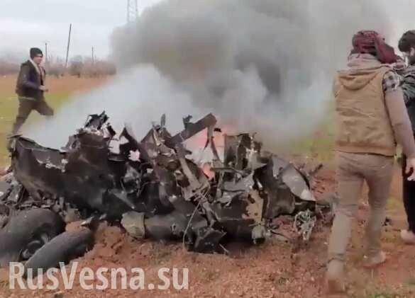 Террористы упиваются крушением Ми-8 в Сирии и глумятся над трупом лётчика