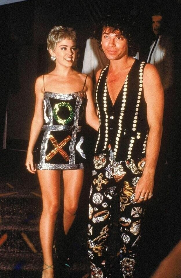 Кайли Миноуг и ее друг Майкл Хатченс (INXS) на премьере фильма в Сиднее (1989)