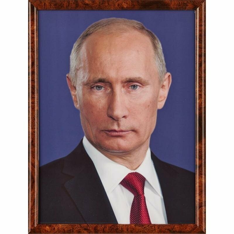 Материл портрет Путина: российского офицера-подводника уволили за пьянство на базе в Сирии