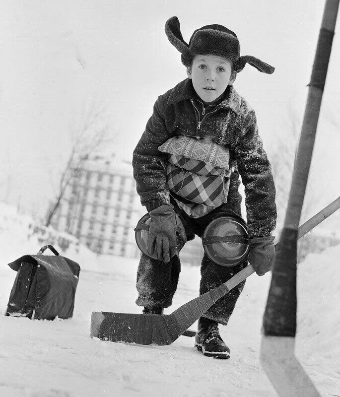 Фотографии былых времён. Зимние забавы советских детей